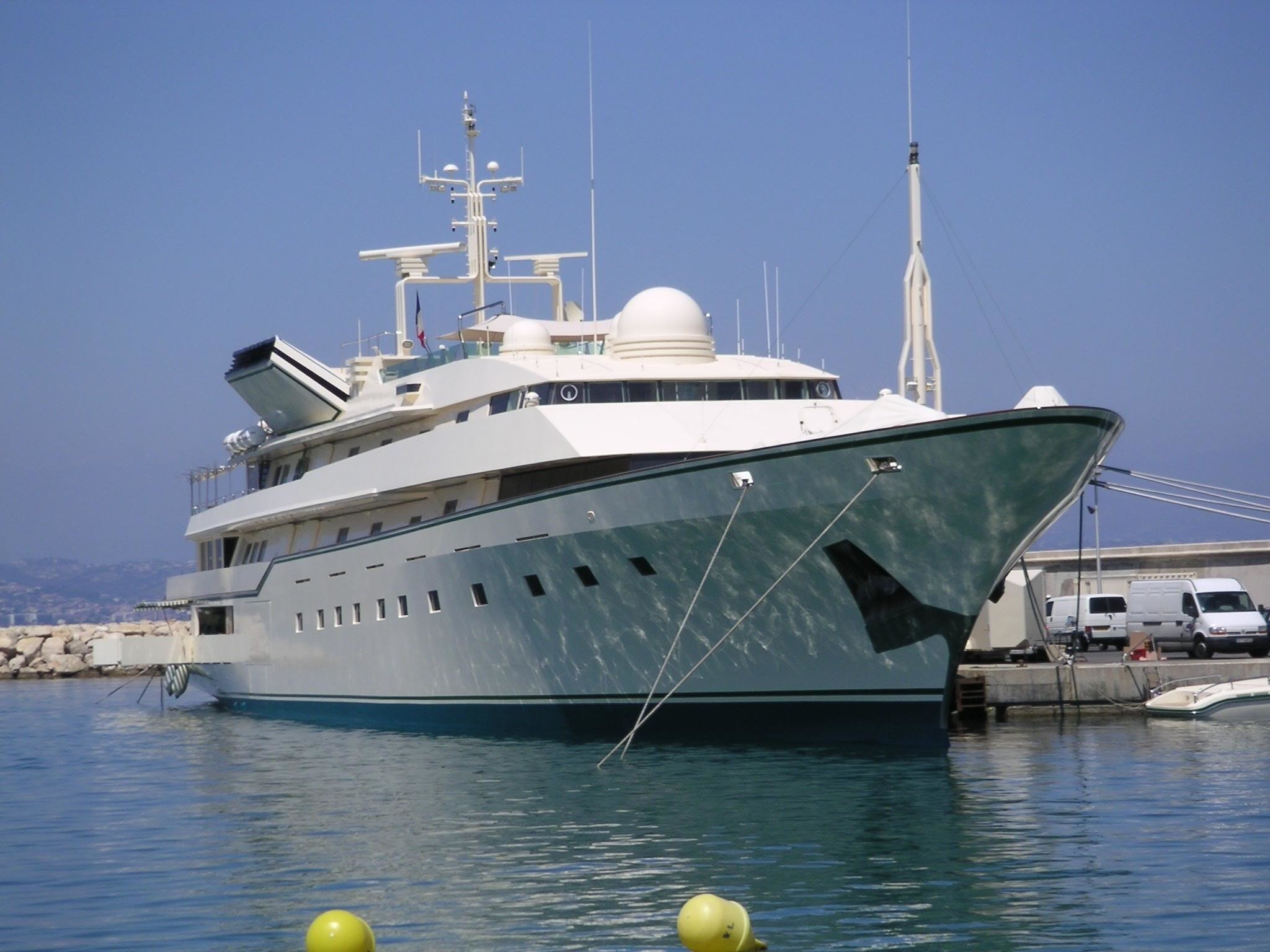 benetti superyacht kingdom 5kr